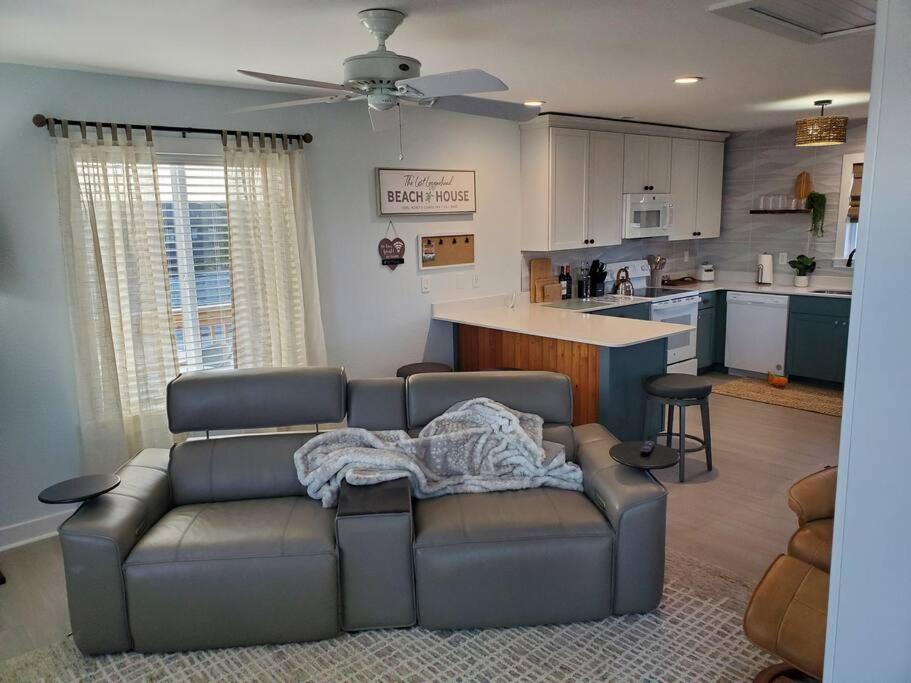 The Lost Loggerhead- Obx Ocean View Beach House เอวอน ภายนอก รูปภาพ